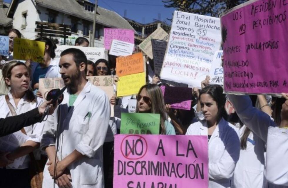 Medicos residentes de la provincia cobrarán aguinaldos por primera vez
