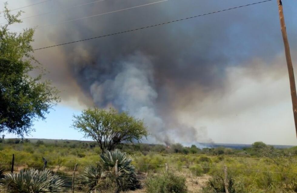 Urgente, incendio en Guasapampa: fueron evacuadas 35 personas
