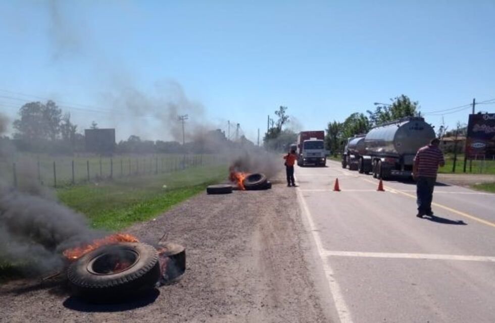 Los trabajadores de la Autovía 19 piden salarios adeudados