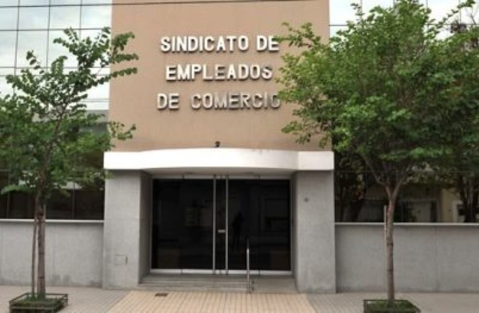 Empleados de Comercio se reunieron ante la ola de despidos