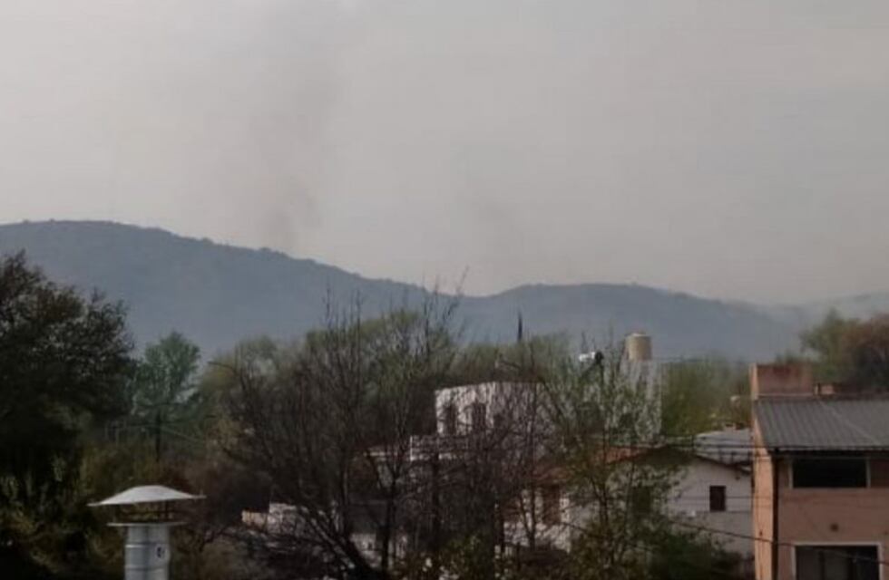 Incendio en Carlos Paz: "Ahora está atrás del cementerio"