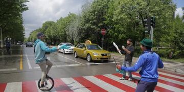 Artistas argentinos alegran con su arte las calles de Albania\u002E\nFotos: Shqiptarja
