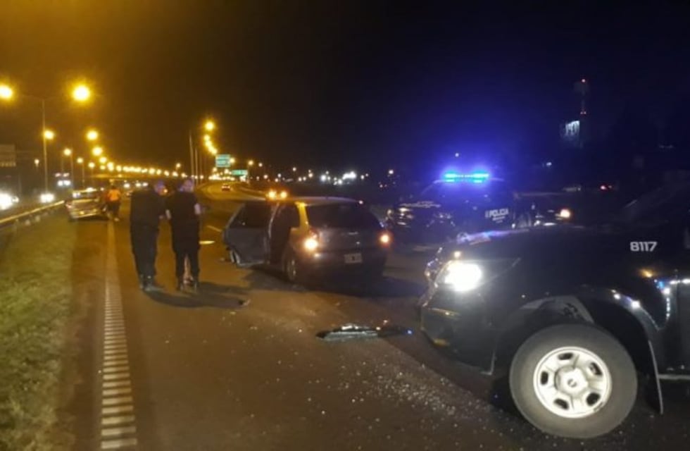 Piquete en Circunvalación terminó con tres agentes heridos