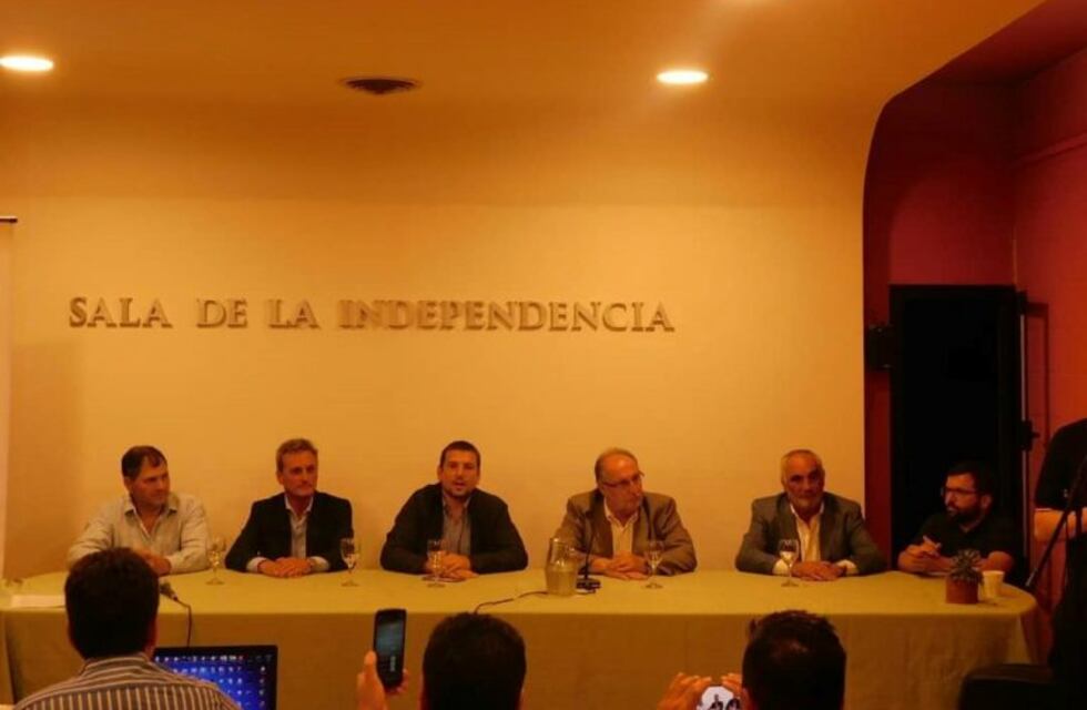 Se presentó en Marull el anteproyecto para el Camino Costero Ansenuza