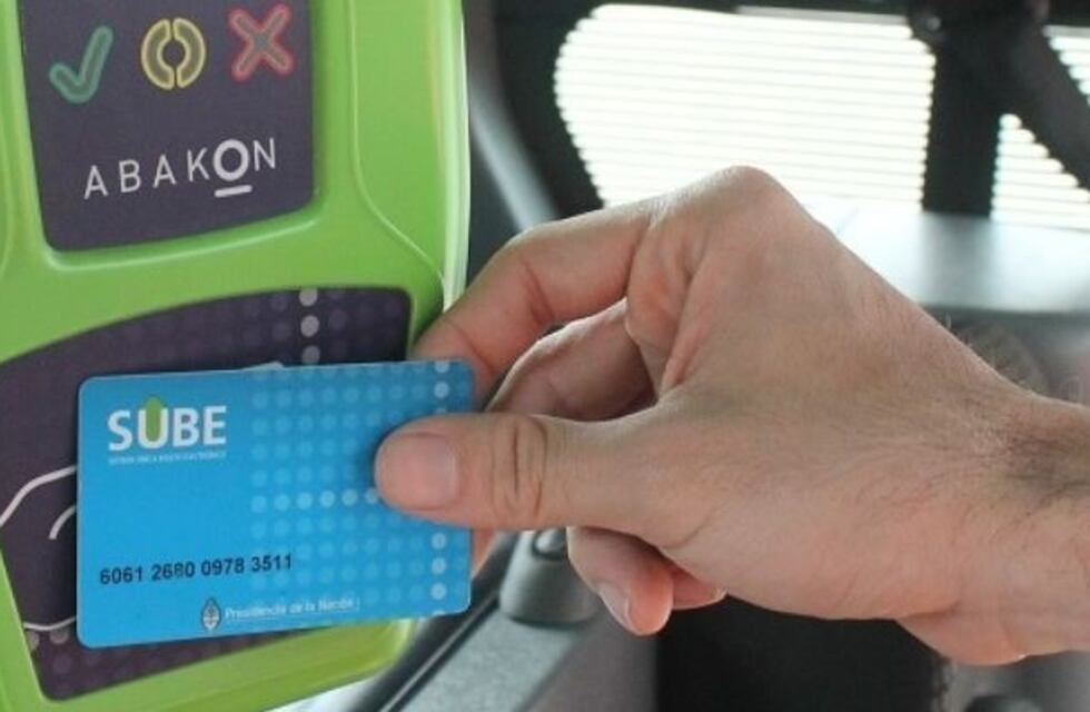 Aumenta el transporte: el colectivo se va a $12 y también suben los trenes