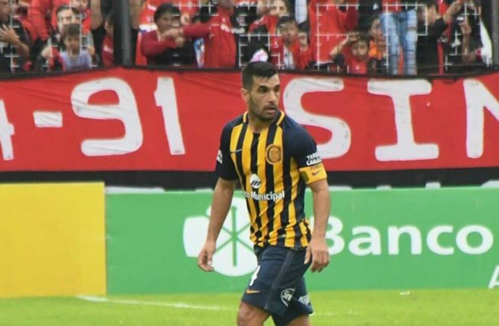 Central se quedó sin laterales y Montero deberá buscar variantes para jugar con River