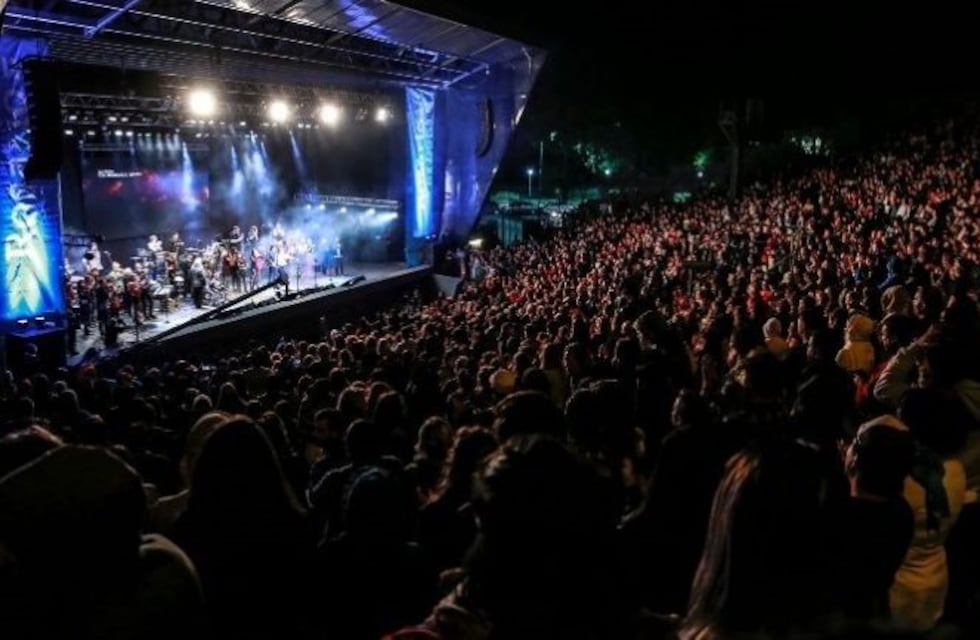 Llega al Anfiteatro el primer show de Rosario Bajo las Estrellas