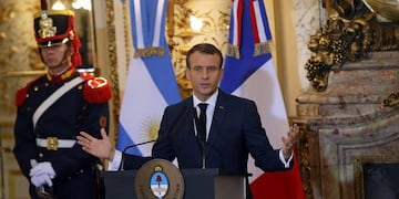Mauricio Macri brinda una conferencia de prensa conjunta con Emmanuel Macron\u002E Foto: AFP\u002E