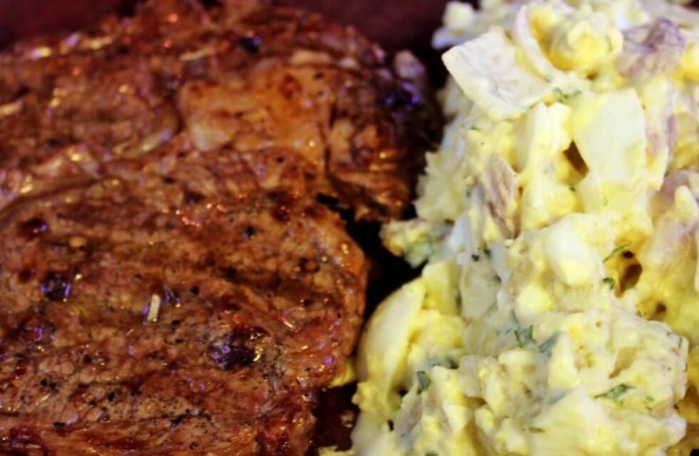 Santo Pipó: una mujer muerta y 50 internados por intoxicación en asado comunitario