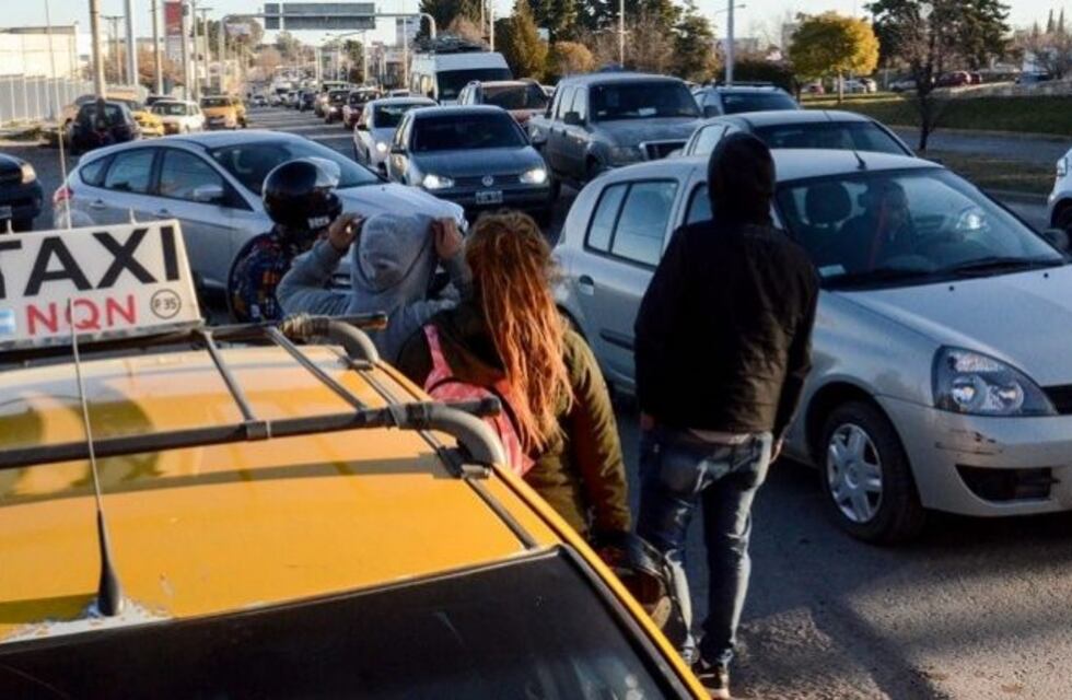 Familiares del taxista baleado en Neuquén aseguran que podría quedar paralítico