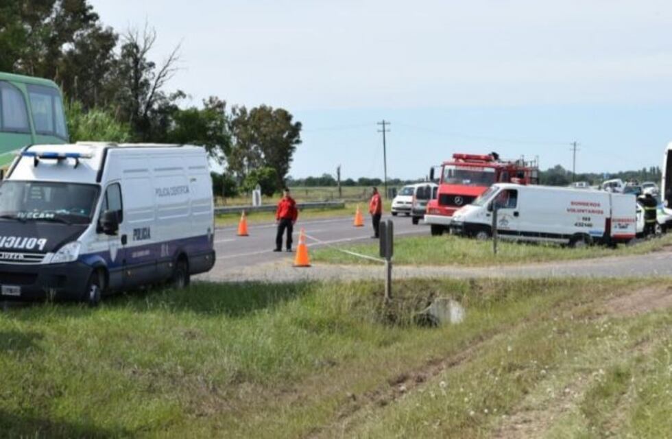 Accidente fatal en Lezama: identificaron a las nenas que murieron tras el vuelco de un micro en la ruta 2