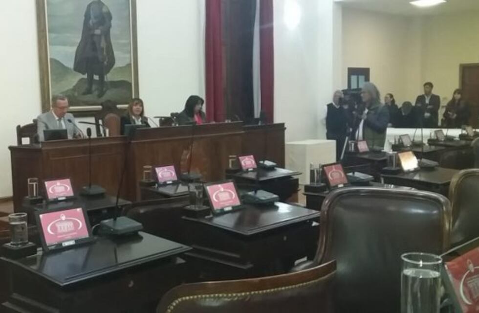 Finalmente se levantó la sesión y en La Rioja no habrá Ley de Lemas