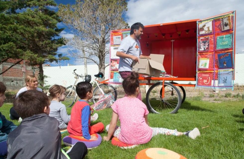 Vuelve la BiblioCleta a la villa balneraria Rada Tilly