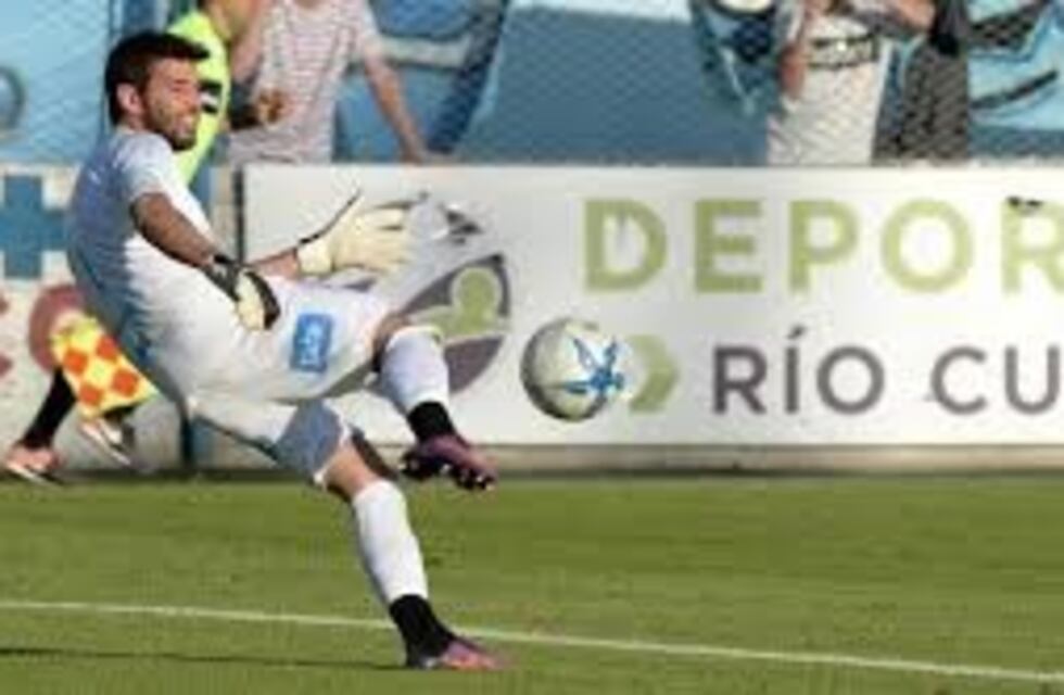 Adrián Peralta, figura de Estudiantes: "La idea es ser protagonistas siempre"