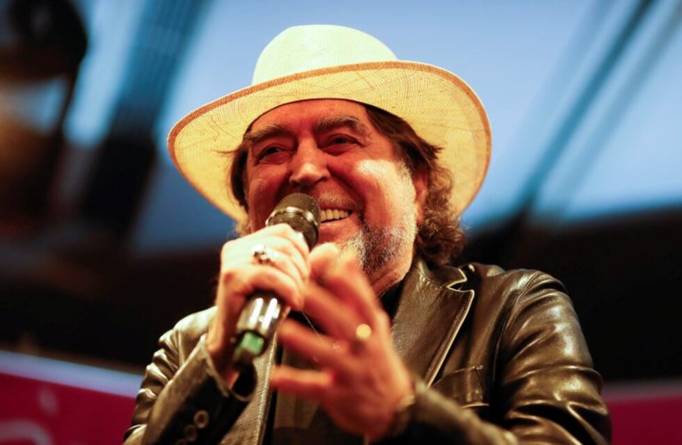 Joaquín Sabina anunció sus shows en Argentina y reveló que casi se radica en el país