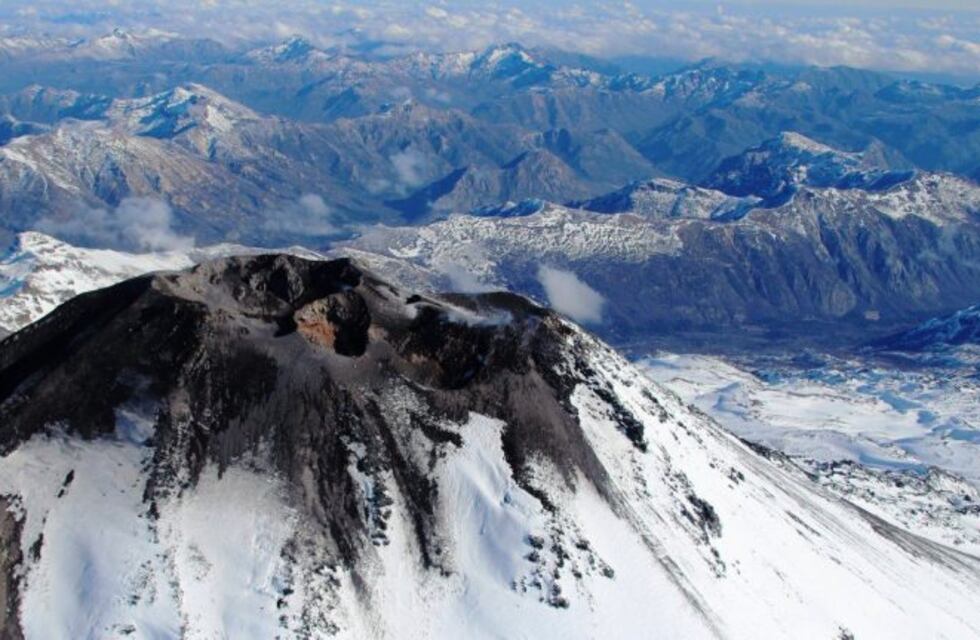 Preocupación en Neuquén por la posible erupción de un volcán en Chile