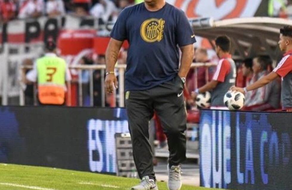 Leo Fernández se reunió con los directivos de Central y fue ratificado como técnico