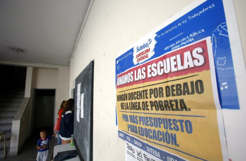 Comienzan las clases en la Provincia y Vidal busca un acuerdo con los docentes