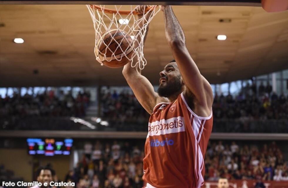 El Pallacanestro Varese cayó frente a un duro Reggio Emilia