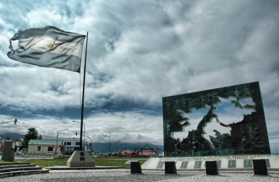 Ushuaia tiene logo institucional por los 40 años de la gesta de Malvinas
