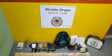 Dinero como parte de lo incautado