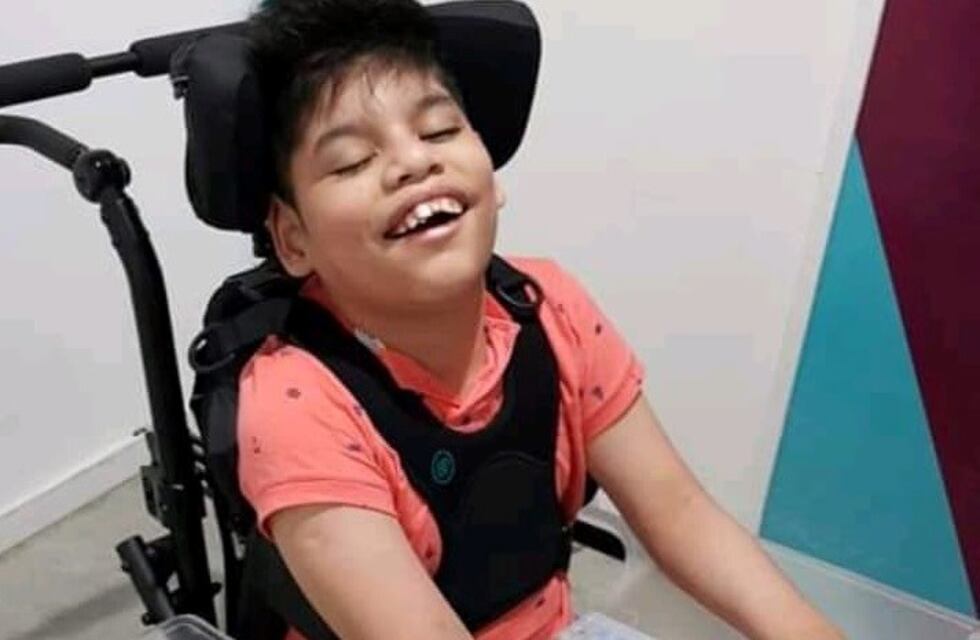 Punta Alta: Los bomberos voluntarios ayudaron a Thiago a tener su silla