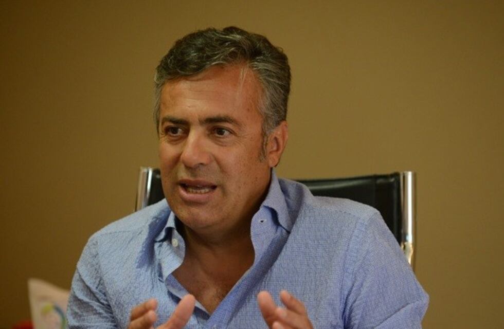 Cornejo rindió viáticos: gastó $114 mil en viajes