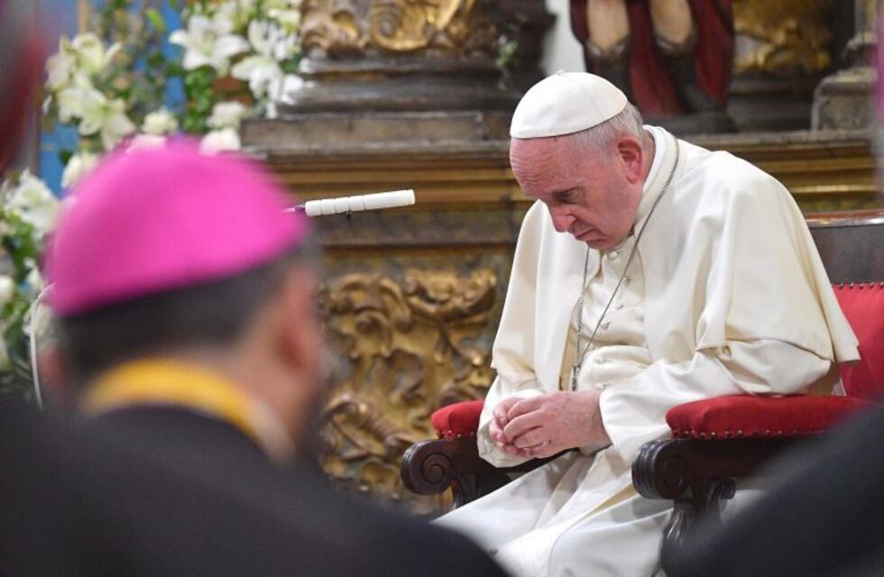 El papa Francisco recibió en Santiago a víctimas de abusos de sacerdotes