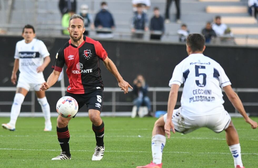 Fernando Belluschi se va de Newell’s tras la llegada de Javier Sanguinetti