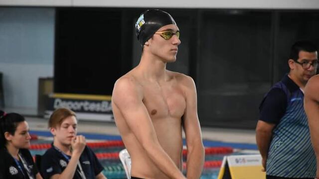 Benjamín Ghione de Arroyito natación Unión Santa Fe