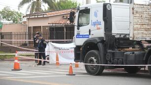 Siniestro vial en Avenida Juan B. Justo al9200 frente al colegio Unesco. (Ramiro Pereyra / La Voz)