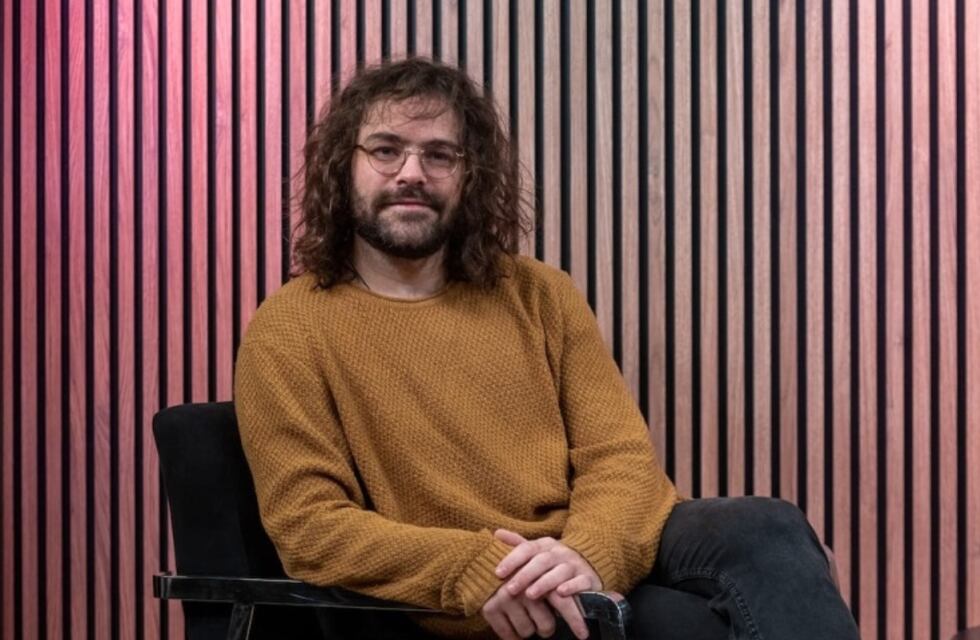 El duro relato de Peter Lanzani sobre las críticas que recibe sobre su apariencia: “Me trataron de sucio y linyera”