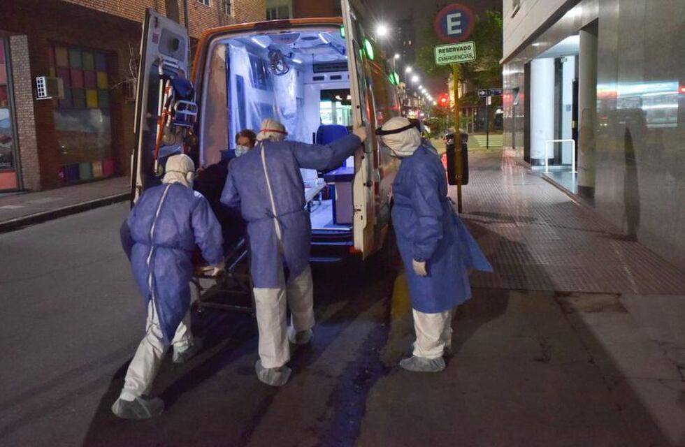 Coronavirus en Córdoba: ambulancias pueden demorar hasta ocho horas en encontrar una cama