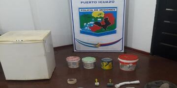 Efectivos policiales recuperaron varios elementos sustraídos de un inquilinato en Puerto Iguazú.
