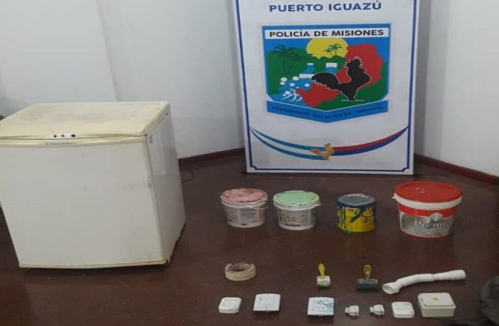 Efectivos policiales recuperaron varios elementos sustraídos de un inquilinato en Puerto Iguazú