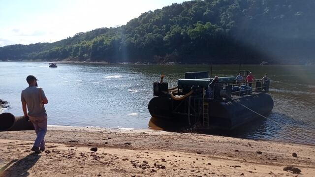 Las bombas extractoras quedaron por fuera del agua