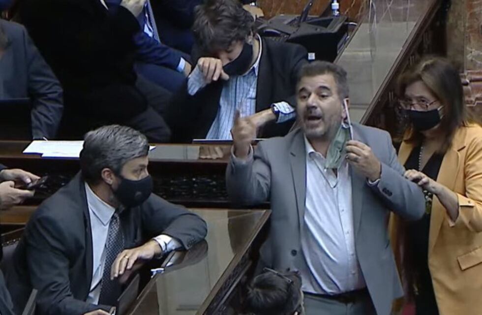 El cruce de Cristian Ritondo y Sergio Massa por los invitados en sesión por el aborto legal