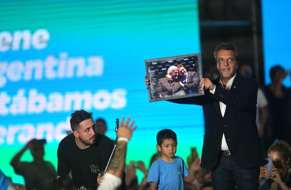Sergio Massa encabezó un convocante acto en Córdoba, con el llamado a Martín Llaryora