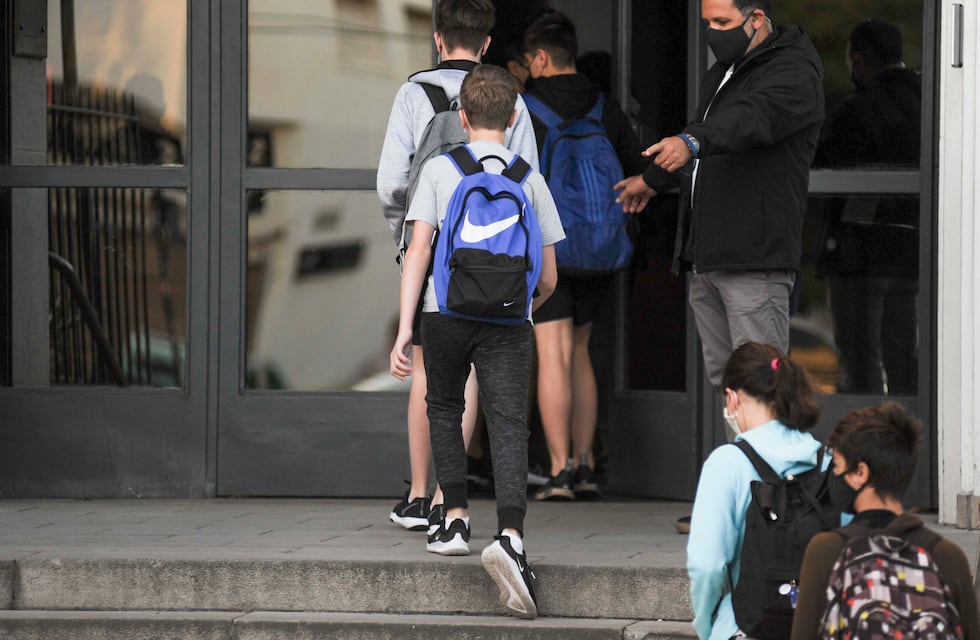 La Justicia Federal inhibió el fallo porteño que habilitaba las clases presenciales