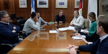 Primera reunión para avanzar en el arreglo de las veredas del microcentro