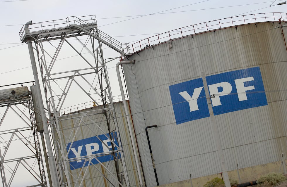 Fallo por la expropiación de YPF: la reacción de Javier Milei y las críticas del arco político y empresarial