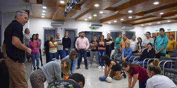 Fundación SEOM capacitó en RCP y Primeros Auxilios.