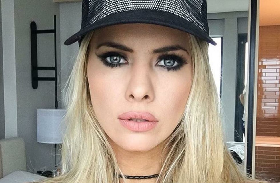 Alejandra Maglietti subió una foto sin ropa después de salir de la ducha