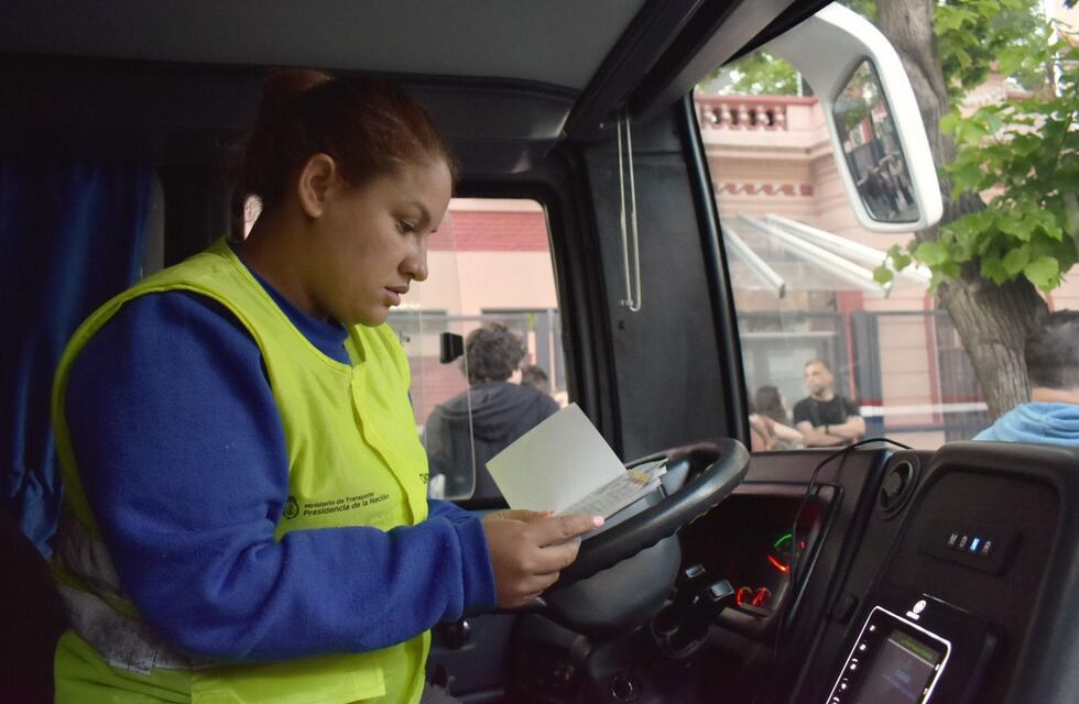 Recuerdan que se puede solicitar controles a micros de viajes de egresados