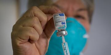 La OMS confirmó que Argentina recibirá casi 2.3 millones de dosis de vacunas mediante el fondo COVAX