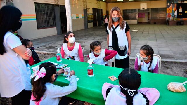 Así comenzaron las clases días atrás en algunos colegios de Córdoba, como el Fray Justo Santa María de Oro, en barrio 1º de Mayo. (Pedro Castillo)