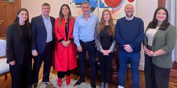 Abigaíl Gómez, Oriana Colugnatti, Florencia Retamoso, Fernando Compagnoni y Sofía Pompino se afiliaron a La Libertad Avanza.