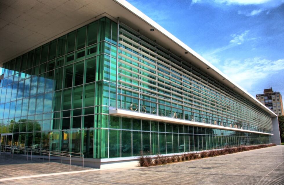 Brutal ataque contra un hombre que dormía en la calle: lo prendieron fuego