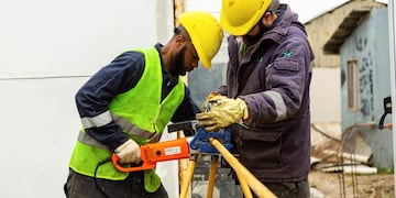 Avanzan con las conexiones de gas natural a más de 800 viviendas