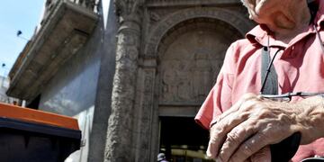 Denuncian maltratos hacia dos mujeres de 91 y 95 años. (Pedro Castillo/Archivo).